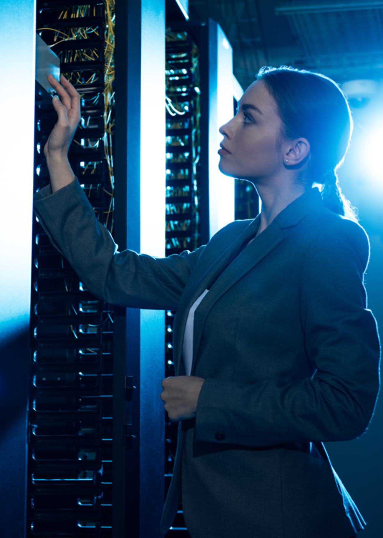 Servidores físicos y virtuales en un centro de datos protegido